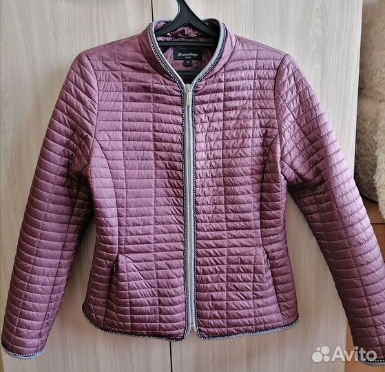 Ветровка женская