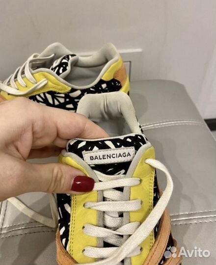 Кроссовки женские Balenciaga 37,5 размер