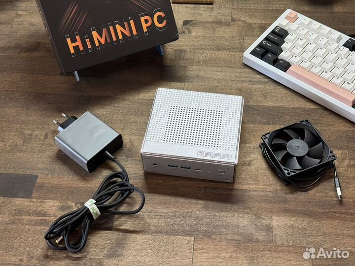 Игровой мини компьютер 7840HS 16gb 512 ssd