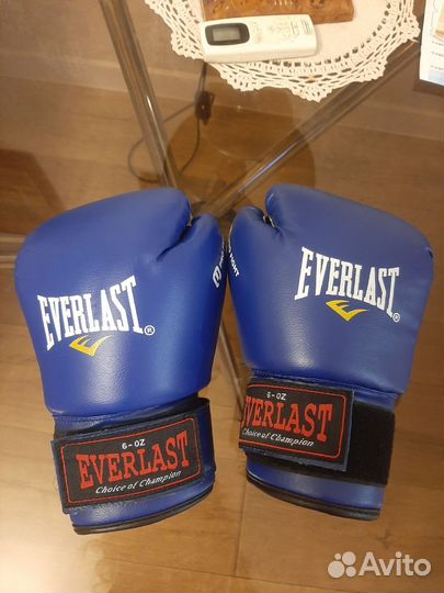 Боксерские перчатки 6oz
