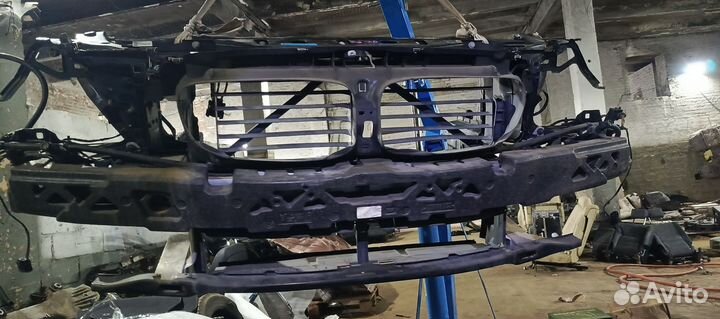 Панель передняя, телевизор на BMW F10 F11