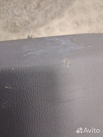 Подлокотник Volvo XC90, 2005