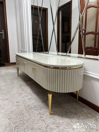 Тумба под телевизор