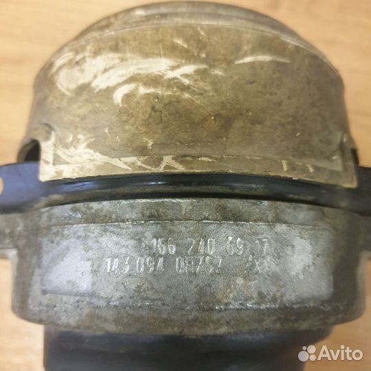 Подушка двигателя правая Мерседес ML166