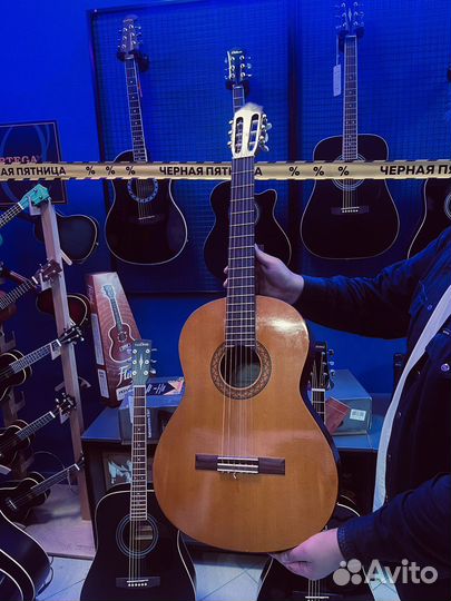 Гитара yamaha c40