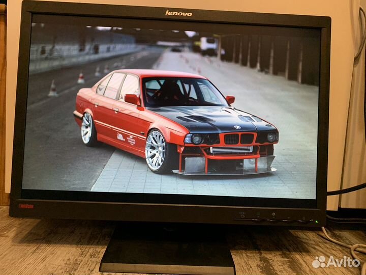 Монитор Lenovo L2250p