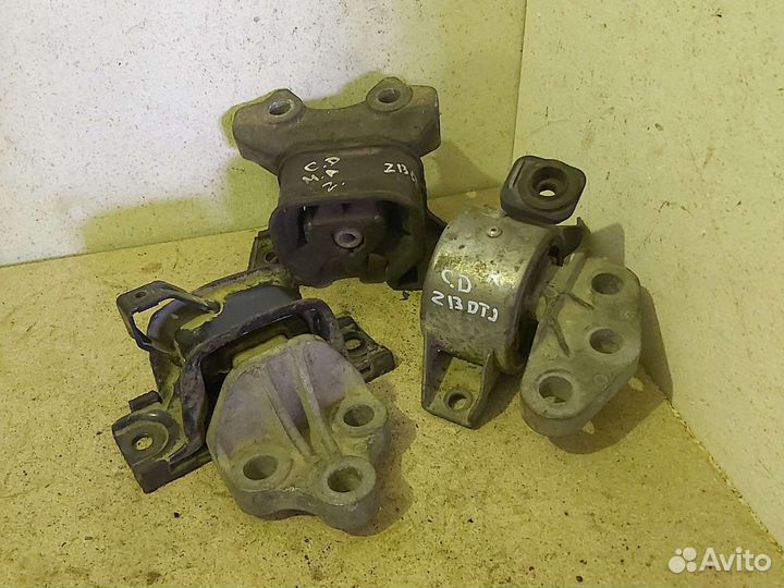 Подушка двигателя Opel Corsa z13dtj