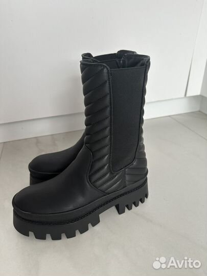 Ботинки челси Bershka