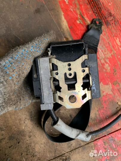 Ремень безопасности передний левый Volkswagen Pass