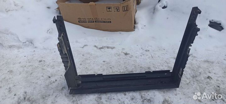 Бмв Е60 М54 рамка телевизора