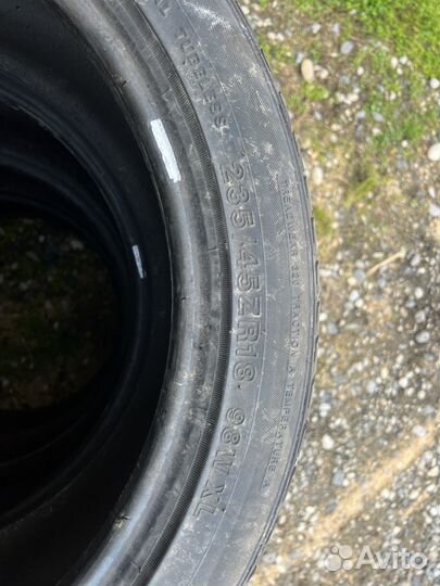 Kinforest KF-550 235/45 R18