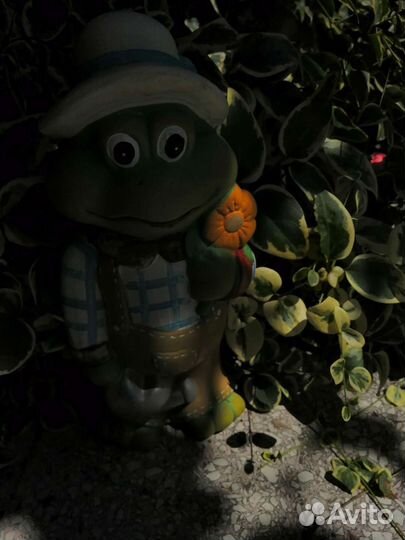 Садовая фигурка Крокодил