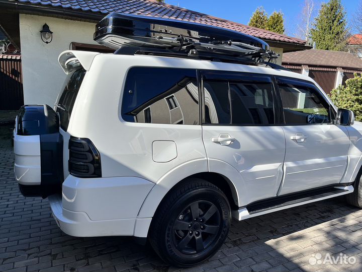 Mitsubishi Pajero 3.0 AT, 2011, 215 000 км