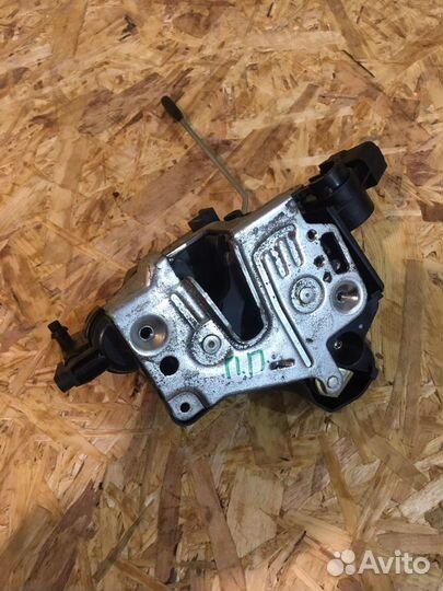 Замок двери w210 avantgarde