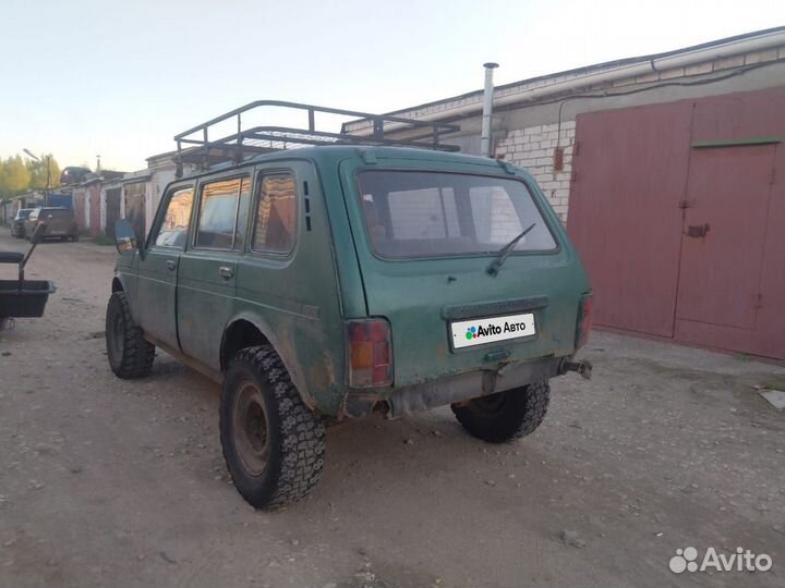 LADA 4x4 (Нива) 1.7 МТ, 2002, 100 000 км