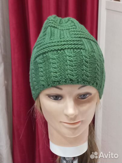 Шапка женская вязаная