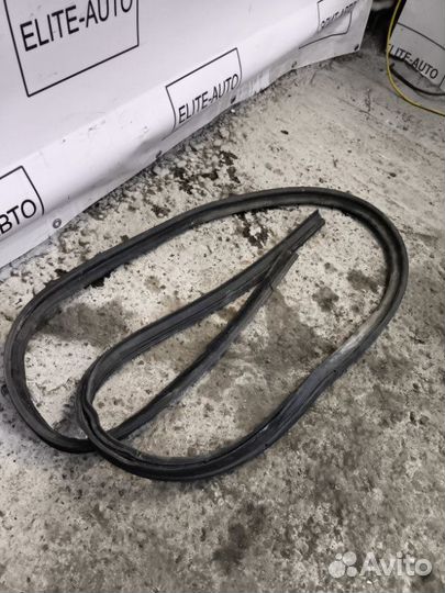 Уплотнитель багажника Kia Rio 3 1.4 2016