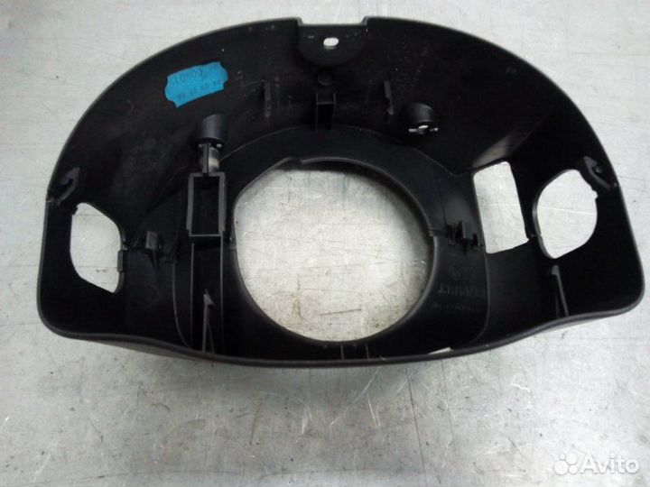 Кожух рулевой колонки Renault Megane 2 хэтчбек 1