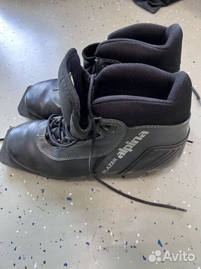 Ботинки лыжные