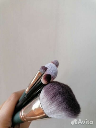 Кисти для макияжа