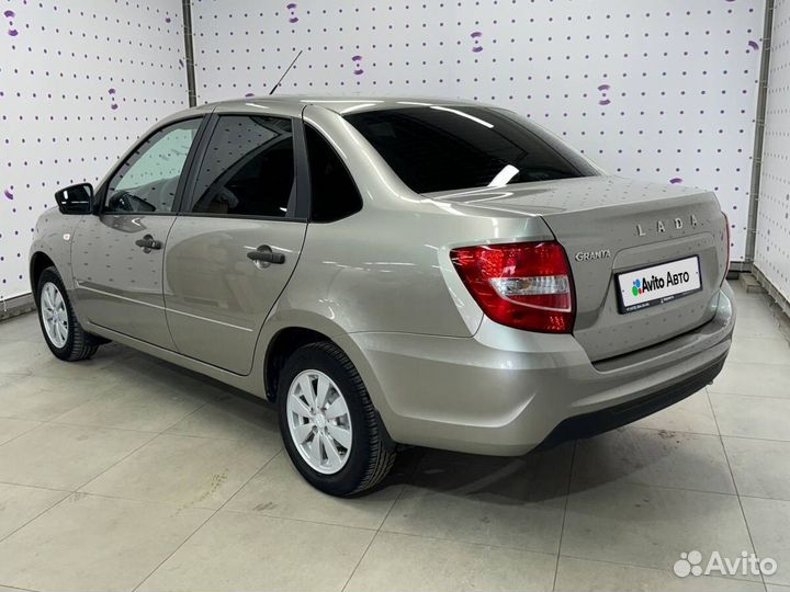 LADA Granta 1.6 МТ, 2018, 37 967 км