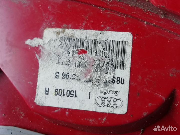 Ауди А 4 фонарь задний правый