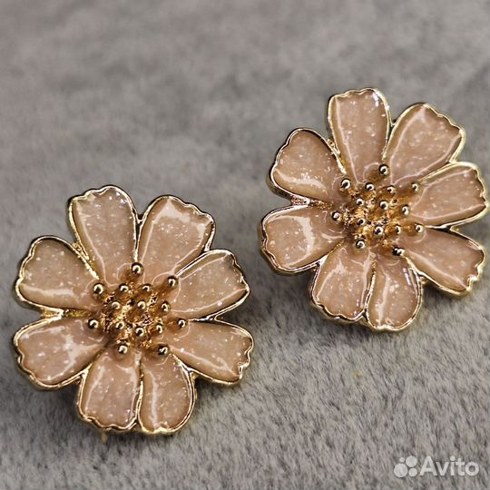 Серьги цветы