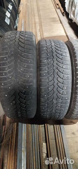 Bridgestone Blizzak Spike-01 265/65 R17