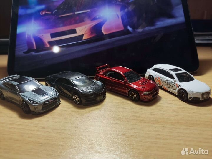 Машинки hot wheels
