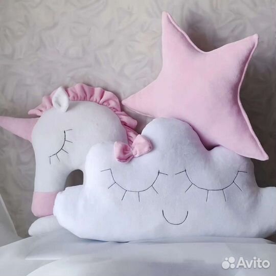 Бортики в кроватку. Декоративные подушки