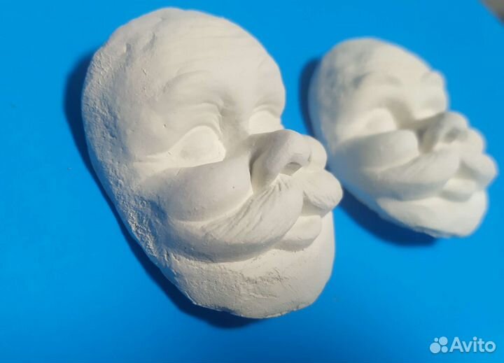 Большое лицо Деда Мороза