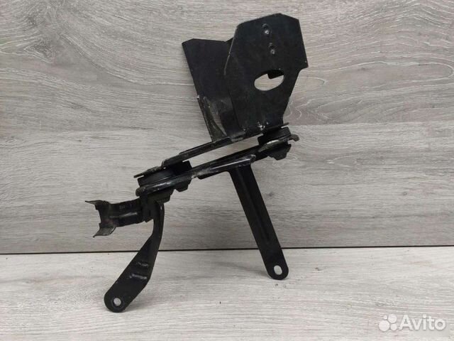 Кронштейн блока Mercedes M W164