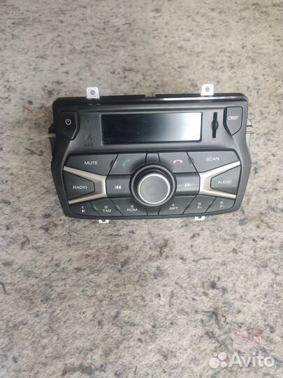 Штатная магнитола LADA vesta
