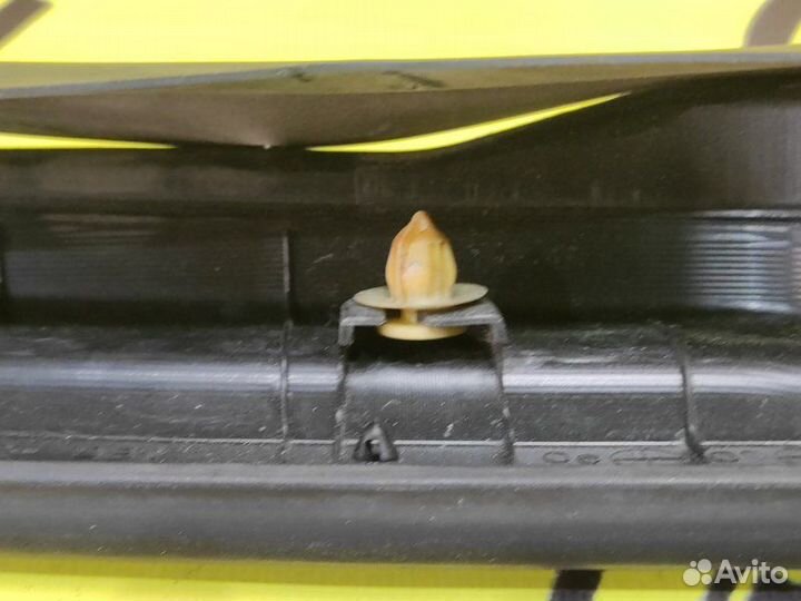 Накладка на крыло передняя правая Lexus Gs350