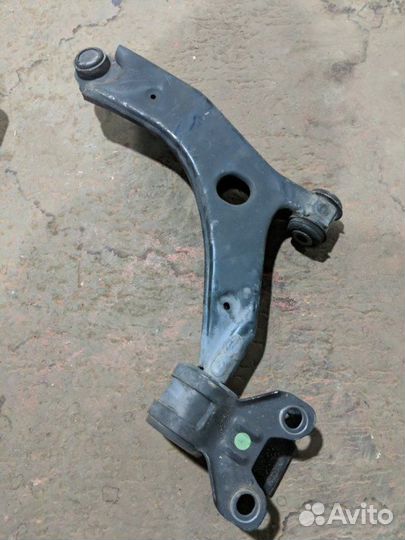 Рычаг подвески нижний передний правый Mazda 3 BL