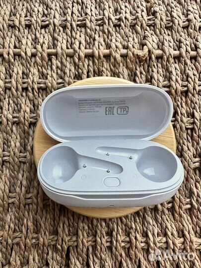 Кейс freebuds se