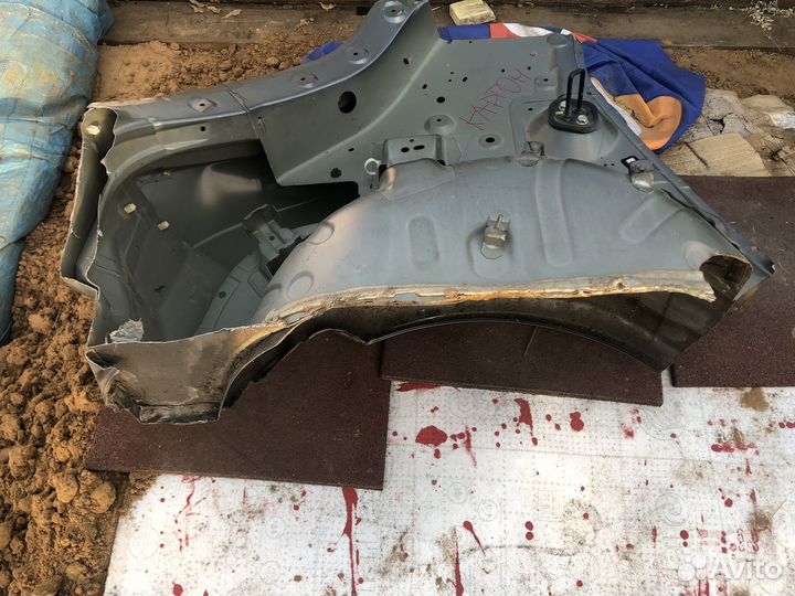 Крыло заднее левое Ниссан Лиф ZE0