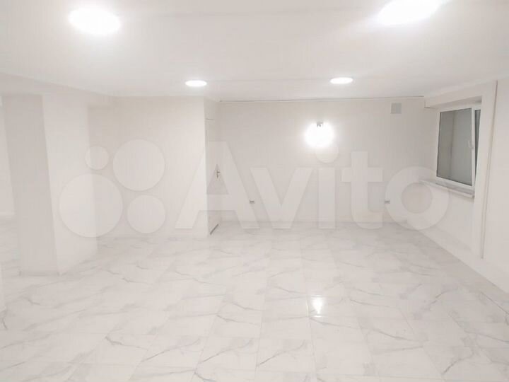 Пивная/Гастроном/Секонд Хенд на Горпищенко, 90 м²