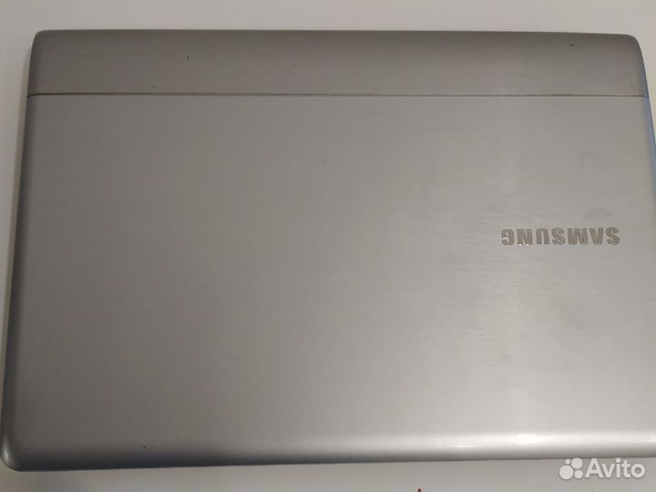 Нетбук Samsung NP300U1A (11.6