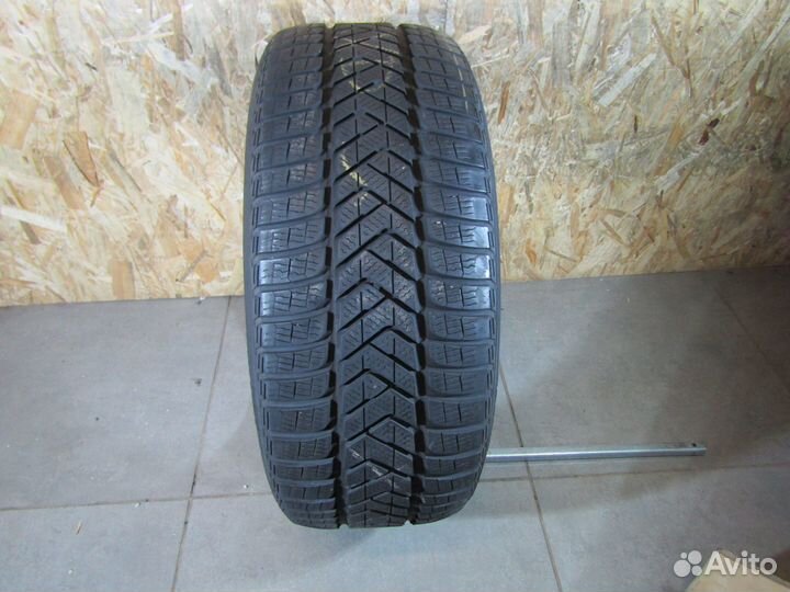 Pirelli Winter Sottozero 3 255/45 R19