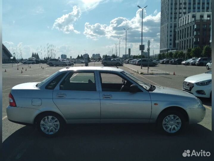 Инструктор по вождению на приоре как в гибдд