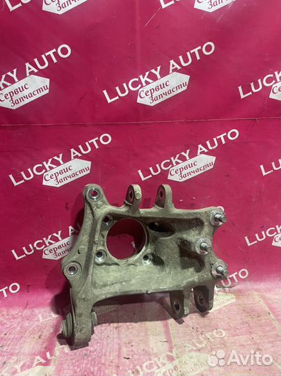 Кулак задний левый Hyundai Santa Fe 4