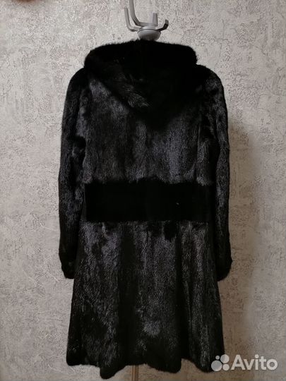 Продам норковую шубу