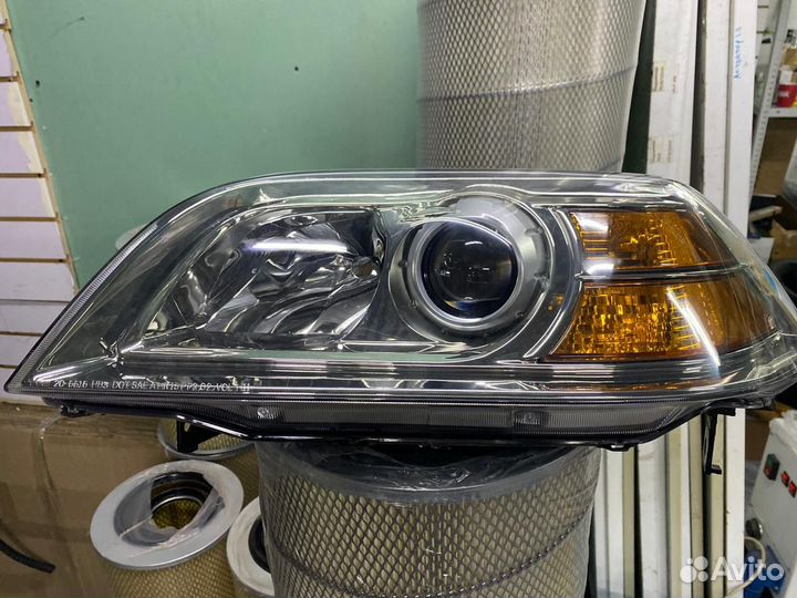 Фара левая Acura MDX 2001-2003