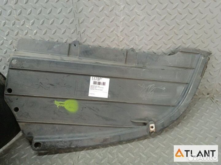 Подкрылок задний правый mercedes-benz C-class