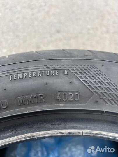 Pirelli P Zero 245/45 R18