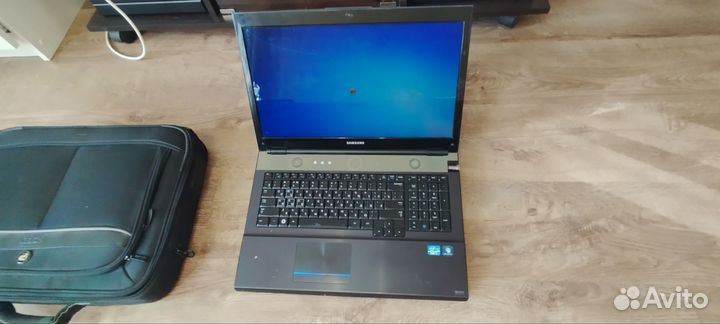 Ноутбук Samsung i7