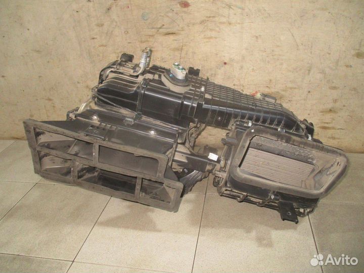 Корпус отопителя Hyundai Tucson 1 (JM)