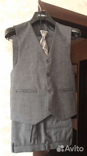 Костюм подрастковый тройка