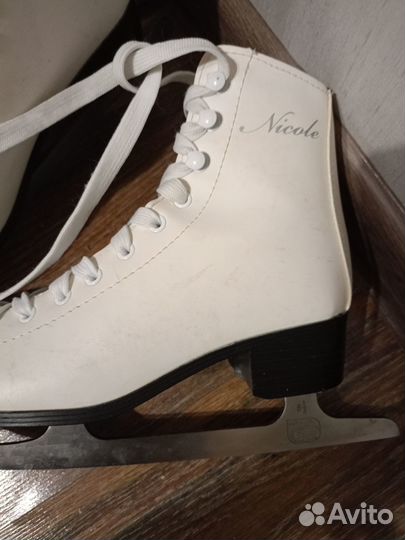 Коньки фигурные 34 размер